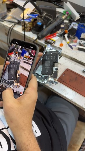 Disassembling a Damaged Smartphone: A Step-by-Step Guide