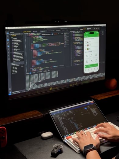 Jovy • Software Engineer 🇦🇺 on Instagram: "Late-night coding made smoother with the O2 by @melgeek_official tri-mode low-profile keyboard ergonomic, distraction-free, and built for deep focus. The oil-free texture stays clean and comfortable. The creamy keystroke sound? 10/10 🔥 Turn the volume up. ⌨️🔊✨ #MelGeek #Keyboard #MechanicalKeyboard #softwaredeveloper #desksetup"