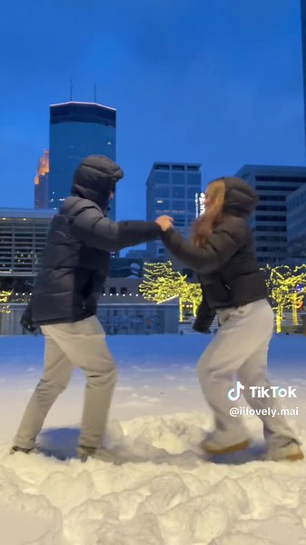 Snowman Challenge: Fun Couple Dance in Winter