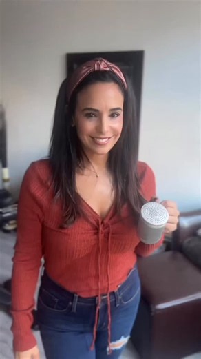 Calling all pumpkin freaks! Pumpkin spice and everything nice, now in pizzelle form! Crisp, light, and perfectly spiced-fall vibes in every bite 🎃💮🍂 Makes: 20 pizzelle (approx) | Prep time: 10 mins. | Cook time: 20 mins. Ingredients: 1 cup of all purpose flour 1/4 cup of unsalted butter, melted 1 large egg 1/4 cup of pumpkin puree 1/2 cup of granulated sugar 2 teaspoons of pumpkin pie spice 1 1/4 teaspoons of baking powder 1 teaspoon of vanilla extract Pinch of salt Confectioners sugar, for g