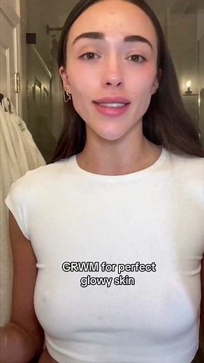 #GRWM for glowy, glass-looking skin- even when you’re breaking out 🙃 I love clean beauty so I’ve been using @rmsbeauty since college, it’s been a staple in my makeup bag for years, and these are my top favorite products to achieve a healthy, natural glow ✨ Plus! They are having their biggest event of the year this weekend. Grab my favorites during their 30% off sitewide Green Friday sale (11/17-11/19). #rmspartner #grwmmakeup