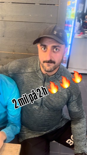 Tack @gab.b123 som tar ut en ledig dag för å köra halvmarathon med Viggo. Allt funkar om@man har kanelgifflar med på resan 🔥🙌🔥 | Måns Möller