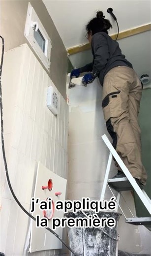 Application 1ère couche colle à carrelage #enduit
