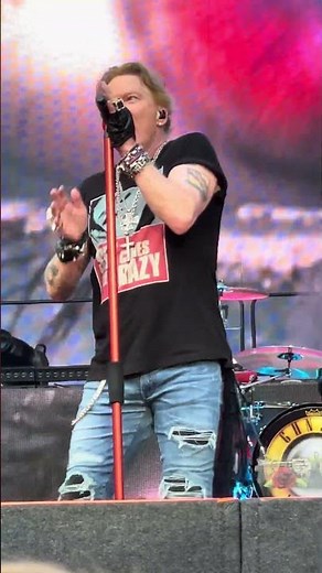 🎤⚡ Guns N’ Roses Axl Rose Proves The Best Version Does Not Always Arrive First #gunsnroses