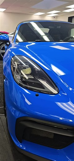 Exploring the Porsche 718 Spyder: Features and Highlights