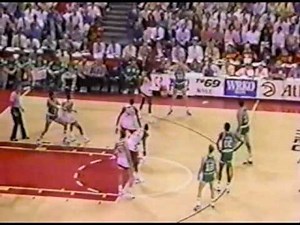 Larry Bird - 28/9/12 vs. Hawks (G3 1986 playoffs)