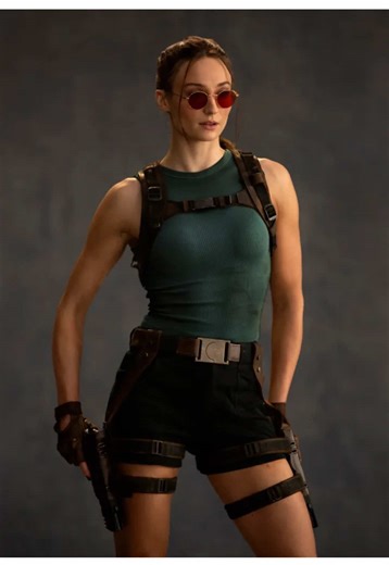 Stop playing #laracroft #sophieturner #angelinajolie #gameofthrones #riverdale