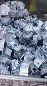 Four column single effect edge cutting hydraulic press Feedback from Algerian customer It could also do edge die casting,auto parts riveting,industrial parts trimming... | Yihui Hydraulic | Facebook