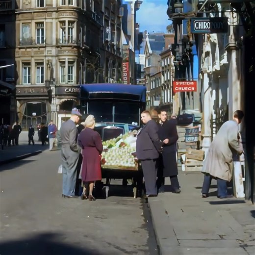 218K views · 7.2K reactions | London 1943 勞 | History Addicts | Facebook