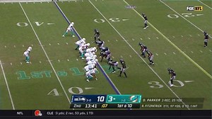DeVante Parker takes Fitzpatrick's sidearm slant throw for 17 yards