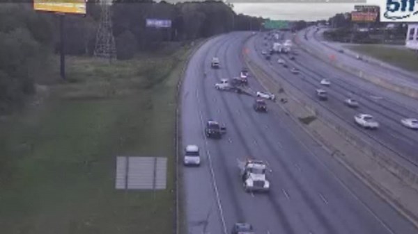 Deadly multi-vehicle crash closes all lanes of I-75 south just past Atlanta airport
