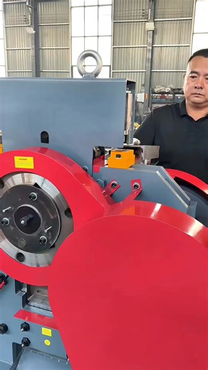 Multifunctional punching and shearing machine Perforation and corner cuttingmachine ironwork machinery punchingmachine shearingmachine tool steelworks ironworkers Weitu machine | Weitu Machine
