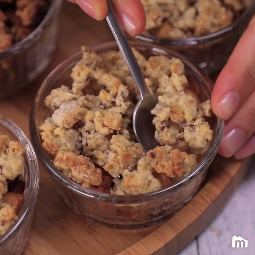 [Petit plaisir] Un crumble encore plus croustillant ✨ La recette ➡️ http://bit.ly/2xOP5ys | Marmiton