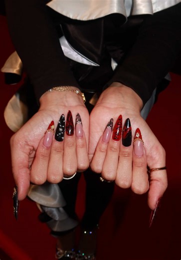 The devil wears Prada nails pt.3/3 next is the movie!! #thedevilwearsprada2 #longnails #nails #dallas #beauty @The Devil Wears Prada 2 @20th Century Studios @Disney @pradabeauty @Vogue