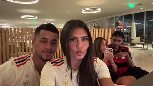 Apash Rediff: An Insight into the Artist