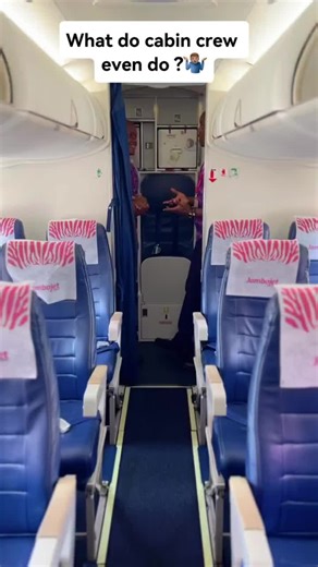 Understanding Cabin Crew Responsibilities and Training