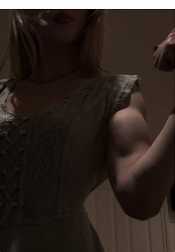 Love Muscles and Dresses: The Perfect Combo