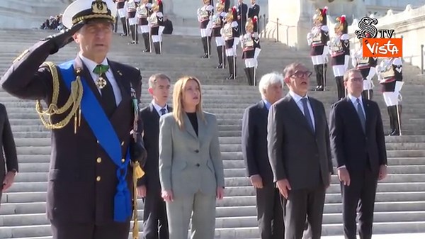 Italian National Unity Day: Senator La Russa and PM Meloni sing the Mameli anthem at the Altare della Patria