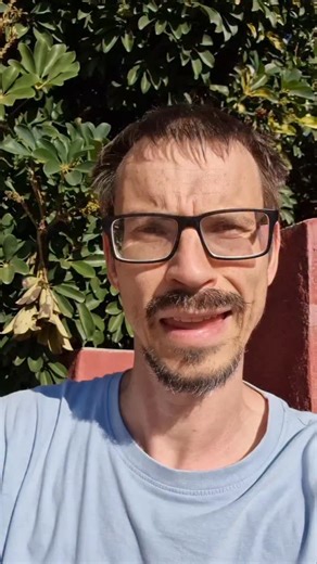 814 reactions · 31 shares | Watch the lesson:  https://youtu.be/5sWOY4xf0gM #pronunciation #englishpronunciation #speakenglish #anglais #inglese #aprenderingles | Your English Upgrade | Facebook