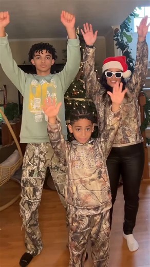 Quincy Tolliver on Instagram: "We are matching the energy and the outfits this season!!! 🎄🛍️🛒❤️ @rockstaroriginalkids @rockstaroriginal Use our code TOLLIVERBOYZ10 for 10% off your order and step into your Rockstar era. #RockstarOriginal #RSOPartner #rockstaroriginalkids Outfit: Rockstar Original Discount code: TOLLIVERBOY Z10 . . . . . #fashioninspo #springstyle #fashionistas #fashionpost #fashionable #ootd #alliwantforchristmasisyou #rockstaroriginal #stylish #instastyle #familyfun #dance"