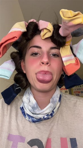 Am I going to look like a victoria secret model or a founding father? #sockcurls #overnightcurls #xyzbca