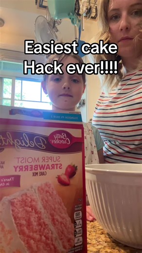 Its my birthday!!!!! So here is the easiest cake mix hack to get kiddos involved and create a yummy, delivious, SUPER MOIST cake every time! No fail! 5 ingredients! Its a go to!!!!