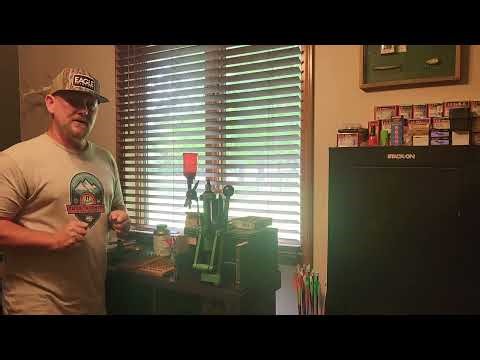 Reloading 38 Special plinking loads. 110gr Winchester JHP and Cleanshot powder. #38special