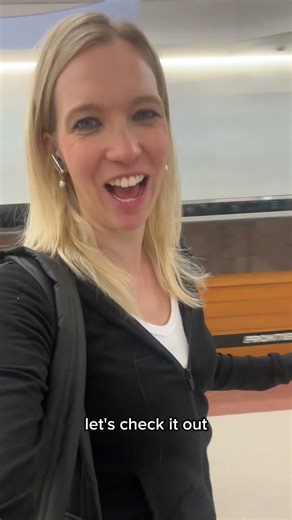 Does the CALPAK Luka Duffel work as a personal item on Frontier Airlines? #calpak #frontierairlines