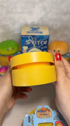 😍 Let’s open these squishies!