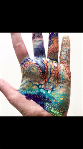 Flowart * Fluidart. #AcrylicPouring #FluidArt #ArtTutorial #PaintPouring #mixedmedia #art