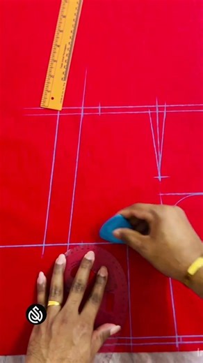 Perfect Back Cutting for Saree Blouse 😍