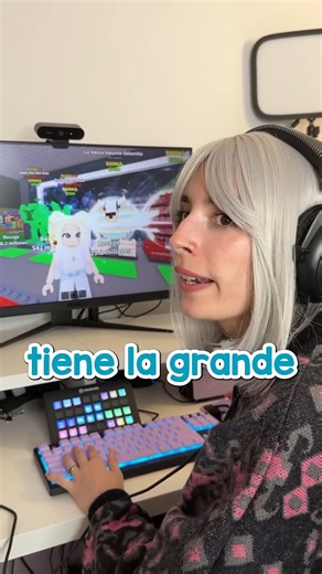 98K views · 1.4K reactions | CUANDO TU ABUELA JUEGA ROBLOX | Lyna | Facebook