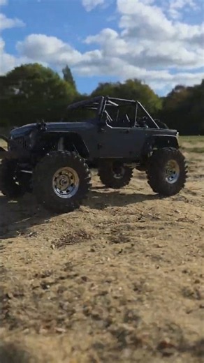 #rc #automobile #mjx # #rcoffoad #youtubeshorts #rccar #rc카 #ytshorts #rccrawler #offroading #jeep