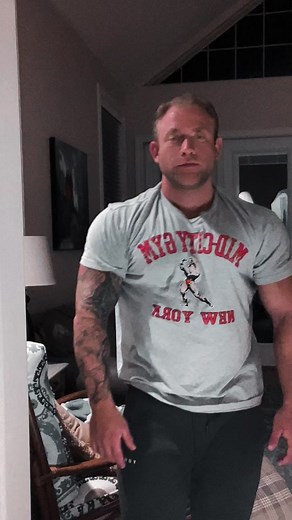 jakedanielofficial (@jakedanielofficial)’s videos with prettygirlslovetoro - who.toro