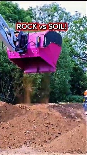 Insane 2-in-1 Screening Bucket! Excavator Separates Huge Rocks from Soil Instantly.