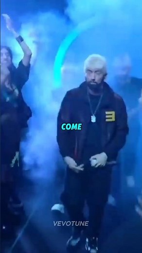 Eminem Houdini LIVE at VMA's