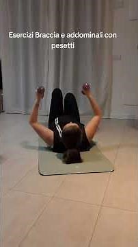Braccia e addominali con manubri. #manubri #addominali #braccia