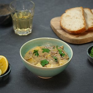 84K views · 739 reactions | It's a pretty grey, rainy day here in London ☔️ but this super comforting recipe is perfect for warming you up! It's a vegan Cullen Skink 北 An incredibly surprising soup that will make people all over the world (especially Scotland) take note. This dish is super buttery, creamy and smoky, and the banana blossom mimics the smoke haddock you’d usually expect to find in a non-vegan cullen skink! It's a hug in a bowl. Happy Cooking, H&I x | Bosh | Facebook