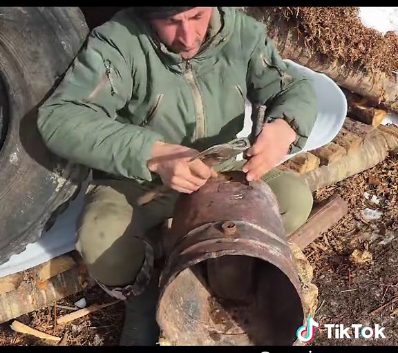 Build a Safe and Warm Shelter for Camping