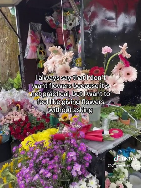 Thoughtful Gift Ideas: Ribbon Flower Bouquet Tutorial