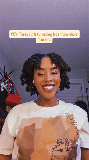 Queenie 👑 on Instagram: "This is your sign to loc your hair!!!! I’m obsessed with how these pipe-cleaner curls came out — huge shoutout to @beautifultransition_ for always understanding the assignment. I’m obsessed 🤩🩷 • #locjourney #atl #pipecleanercurls #curlsfordays #locs #fyp"