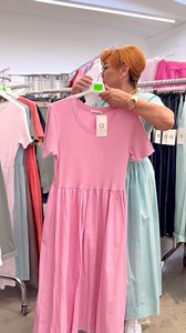 ☀️🏝️LETNI HIT🏝️☀️ Super model🏝️Cena: 84 zł ☀️ @liderzy wśród fanów #sklepmody #selmopro #milegodnia #milegodnia #superklientki #posty #aktywnosc #Super Kody produktu: sm10014 sm10015 sm10016 sm10017 sm10018 sm10019 sm10020 sm10021 sm10022 Sukienka 84 zł Biust 102-120 Pas 100-120 Biodra 140 Długość 122 Kolorystyka: 10014 - puder 10015 - śmietana 10016 - mięta 10017 - fango 10018 - koral 10019 - żółty 10020 - czekolada 10021 - błękit 10022 - czarny Czas oczekiwania na paczkę z cyklu włoskiego t