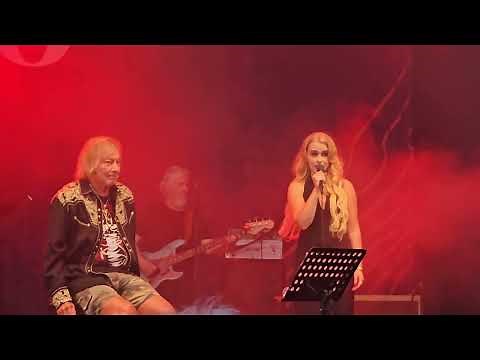 Danny ja Helmi Loukasmäki, Tahdon sulle olla hyvin hellä, live. @tangomarkkinat 2024