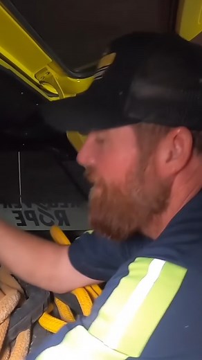 130K views · 2.2K reactions | Mud Pit Recovery Dun Right... Eventually #reels #viralreels #mudrescue #carrescue #offroading #offroad4x4 | Matt's Offroad Recovery | Facebook