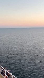 Unsere Color Line Crew 🤝 bezaubernde Aussichten Kjell ist Küchenchef an Bord von Color Magic. Im Juni hat er auf dem Weg nach Oslo vorbei an Dänemark gegen 22 Uhr diese Aufnahme gemacht. Habt ihr bei eurem Job auch so eine tollen Ausblick? 😉 | Color Line GmbH