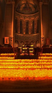 Celebrate Valentine’s season with the enchanting sounds of Vivaldi & Mozart in Hamilton, MA🎶 A candlelit evening you won’t forget ✨💘 | Lumos Experiences