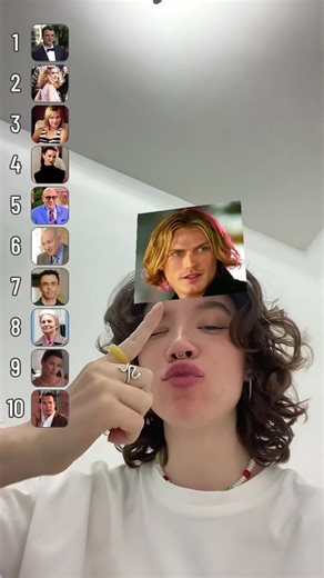 Video's van софья (@dityaurala) met More, More, More - Andrea True Connection