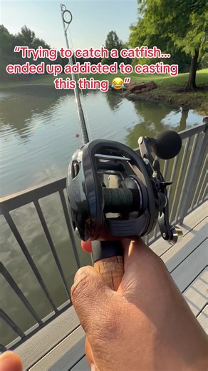 Was out here launching the Piscifun AlinoX 400 trying to hook into a catfish 🎣 This reel feels like an absolute tank. Smooth casts, powerful retrieve, and built like it wants to fight something huge 😳 Some reels just make you wanna keep casting even when the fish ain’t biting 😂 Linked in my showcase 👀 #catfishing #piscifun #alinox400 #fishingreels #baitcaster