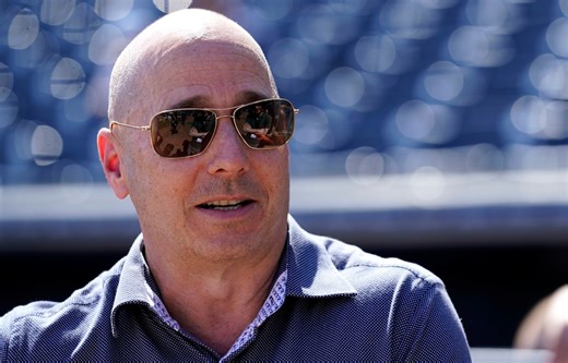 Yankees sign infielder with three 30-homer seasons