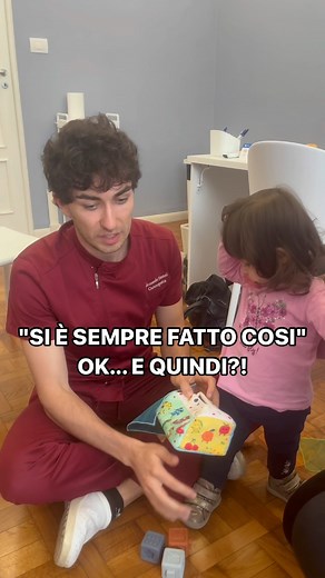 Eh ma ai miei tempi mica si usava questo! Eh ma che esagerazione a mio figlio ho fatto questo e non è mai successo nulla! Ma si cosa vuoi che sia! Quando ero giovane... Potrei andare avanti all'infinito, ma vi invito a capire che SE SI È SEMPRE FATTO COSÌ, NON È DETTO CHE QUELLA COSA ERA LA COSA CORRETTA DA FARE! Passo e chiudo. . . . #neonati #newbornbaby #osteopatia #babylaughing #cuteness #lovely #tenerezza #dolcezza #prevenzione #salute #benessere #pediatria #neonato #mamma #papà #babylove #